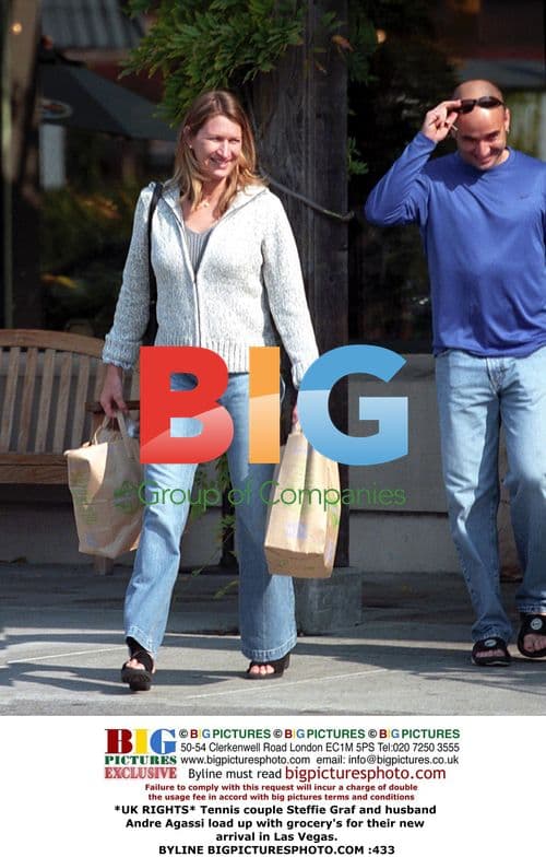 Steffie Graf and Andre Agassi Grocery Shopping