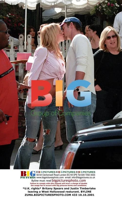 Britney Spears and Justin Timberlake kiss