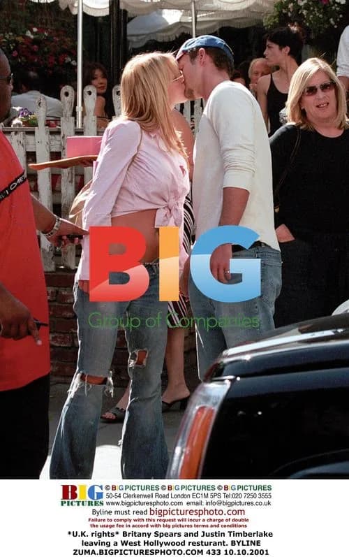 Britney Spears and Justin Timberlake Leave Restaurant