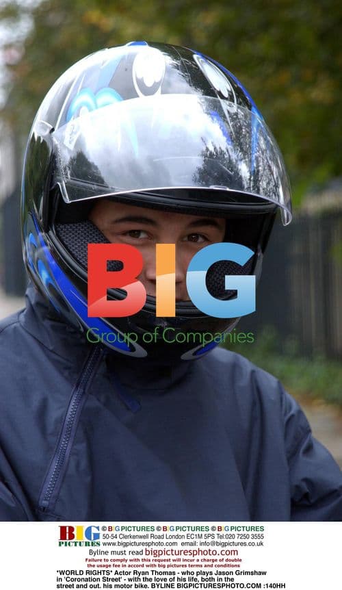 Ryan Thomas with love on and off 'Coronation Street'