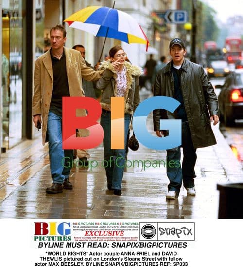 Anna Friel and David Thewlis out with Max Beesley in London