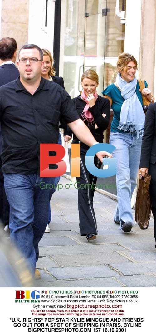 Kylie Minogue Goes Shopping in Paris