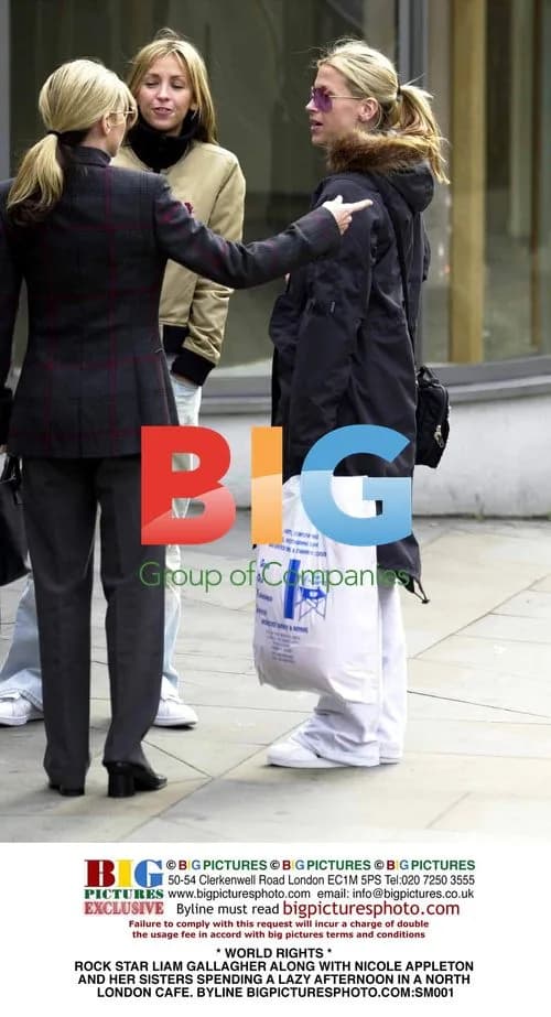 Liam Gallagher and Nicole Appleton at North London Cafe