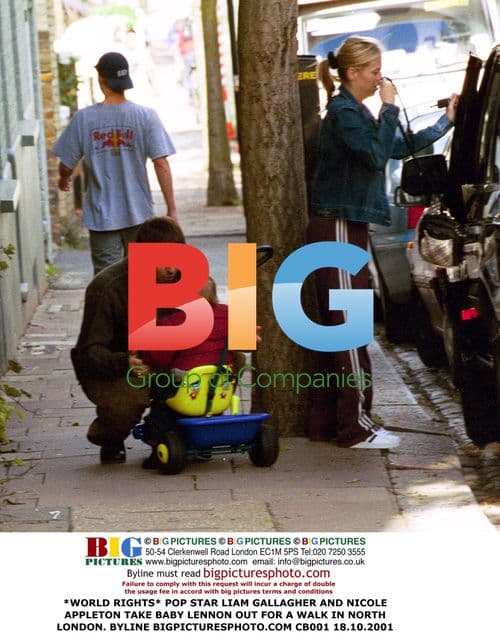 Liam Gallagher and Nicole Appleton with baby Lennon