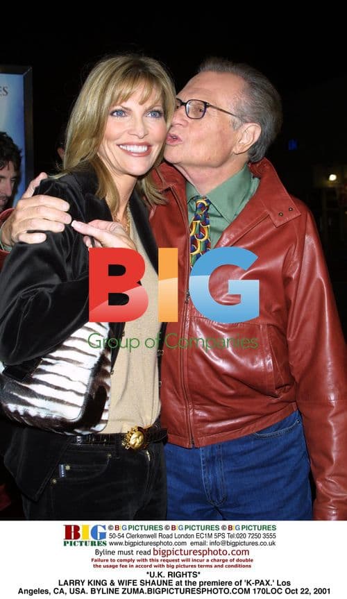 LARRY KING & WIFE SHAUNE at 'K-PAX' premiere