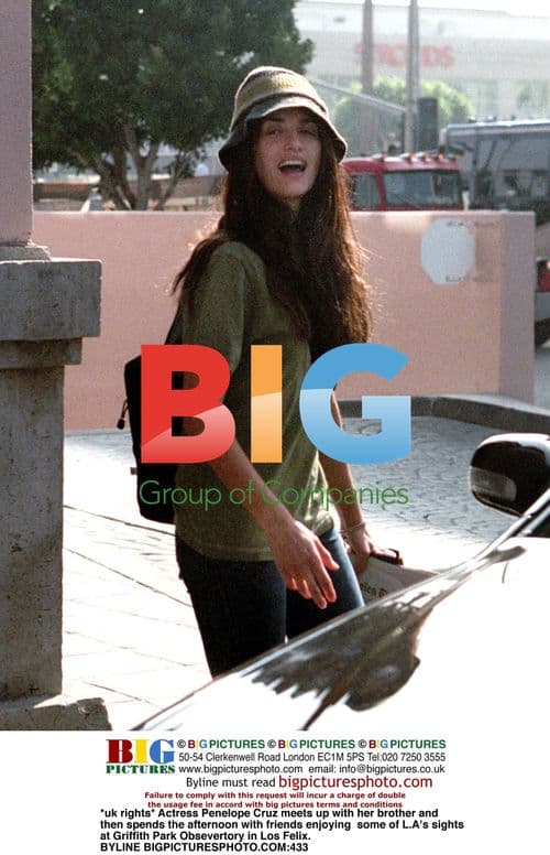 Penelope Cruz Spends Day in LA with Friends