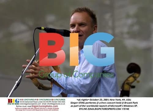 Sting Performs at Windows XP Launch