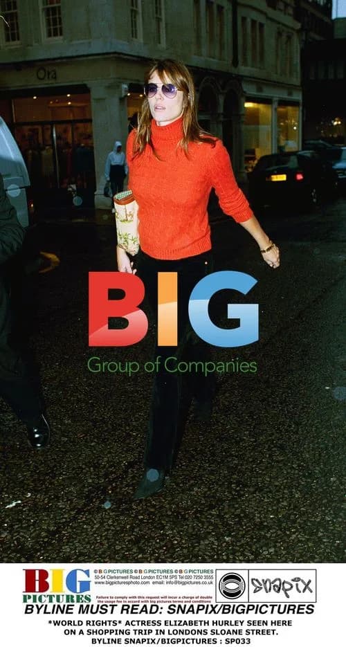 Elizabeth Hurley Shopping in London