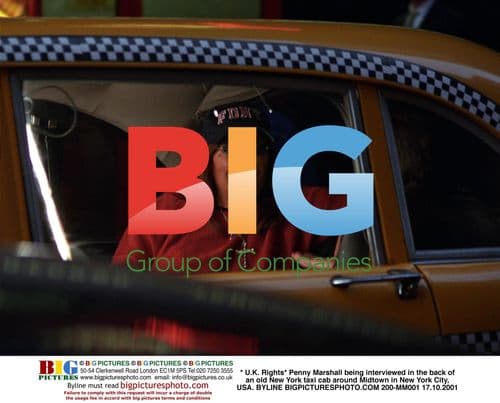 Penny Marshall interviewed in NYC taxi cab