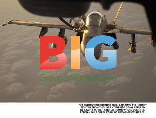 US Navy F18 Hornet Fighter Refueled Over Persian Gulf