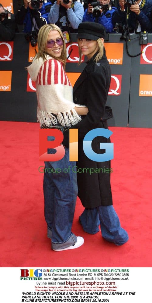 Nicole and Natalie Appleton at 2001 Q Awards