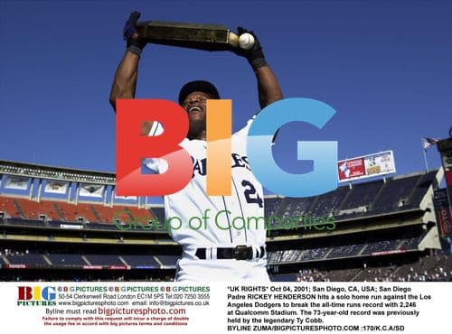 Rickey Henderson breaks all-time runs record