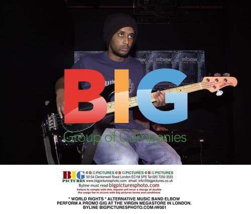 Elbow perform promo gig at Virgin Megastore