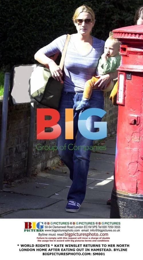 Kate Winslet leaves home with baby Mia