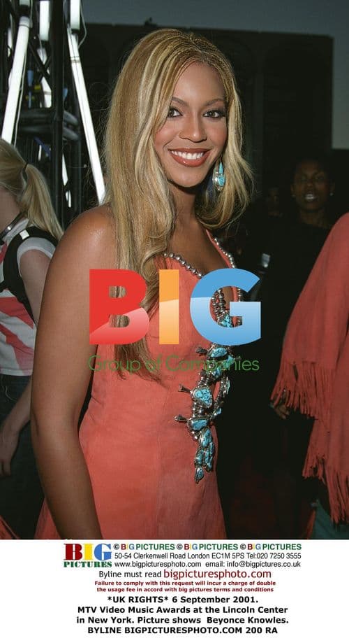 Beyonce at 2001 MTV Video Music Awards