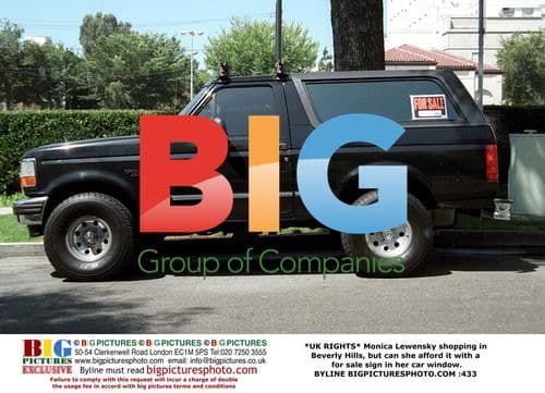 Monica Lewensky shopping in Beverly Hills