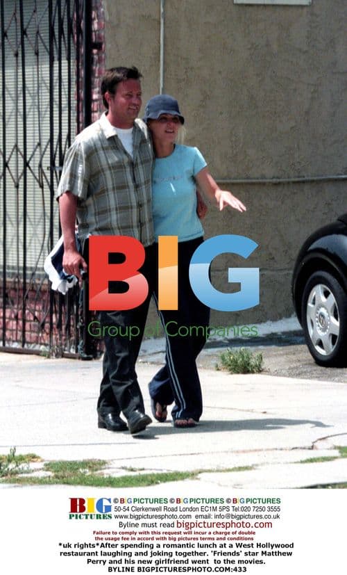 Matthew Perry out with new girlfriend