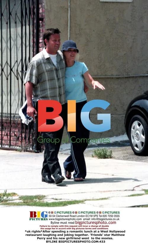 Matthew Perry out with new girlfriend