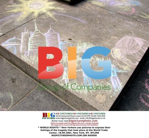 New Yorkers pay tribute after 9/11 attacks