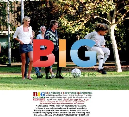 Rachel Hunter and Rod Stewart with kids