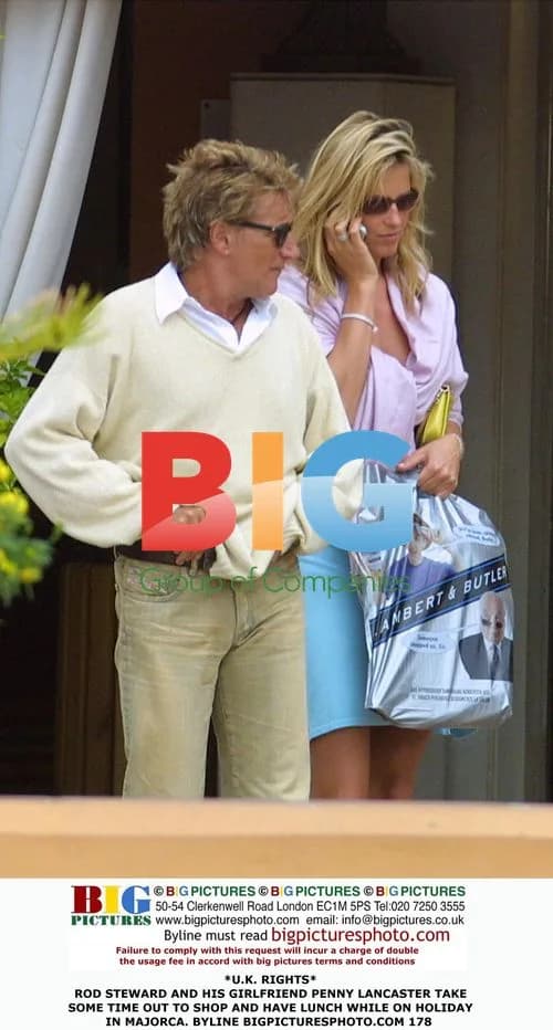 Rod Stewart and Penny Lancaster shop and lunch in Majorca