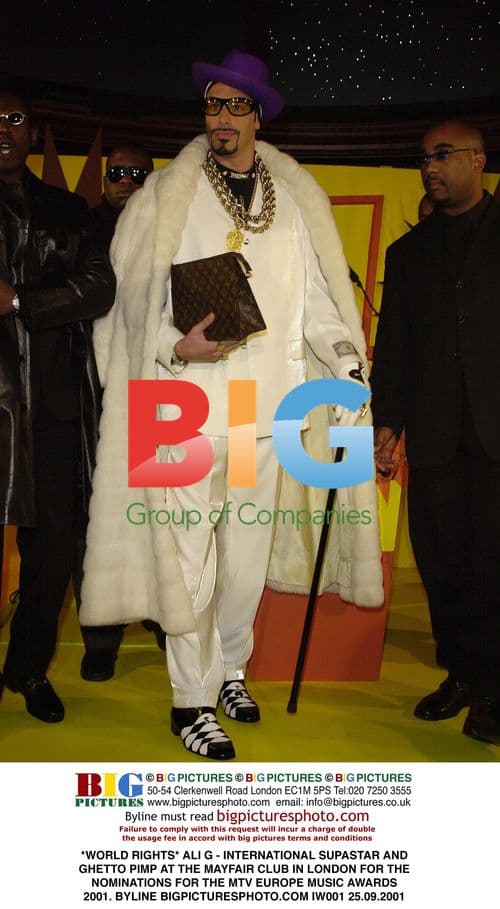 Emma Watson at 2016 Golden Globes