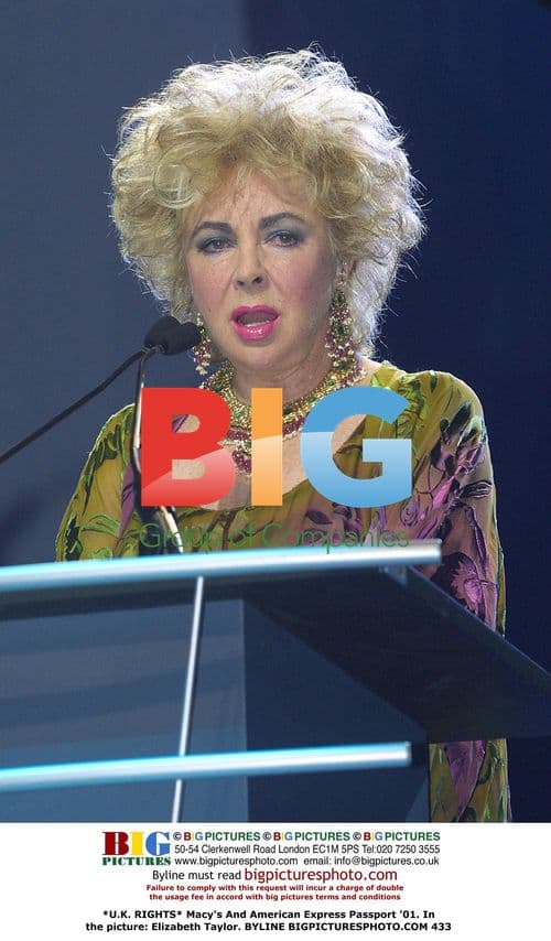 Elizabeth Taylor at Macy's Passport '01 event