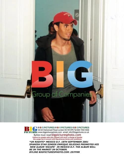 Enrique Iglesias promotes album 'Escape' in Mexico