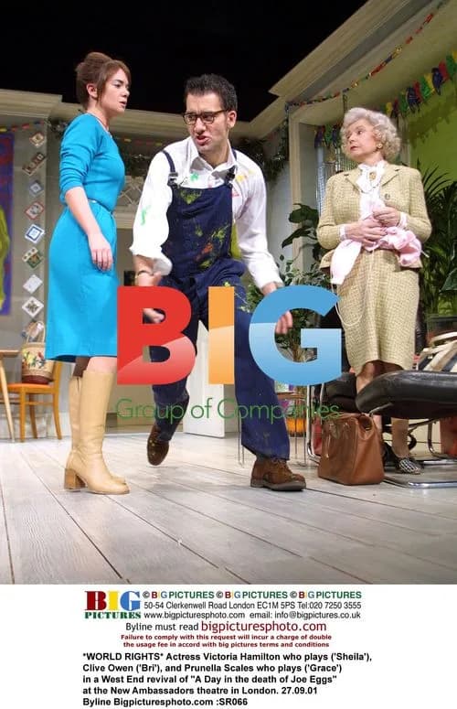 Clive Owen, Prunella Scales and Victoria Hamilton in "A Day in the death of Joe Eggs"
