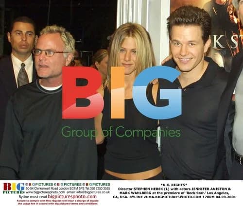 Director STEPHEN HEREK with JENNIFER ANISTON & MARK WAHLBERG