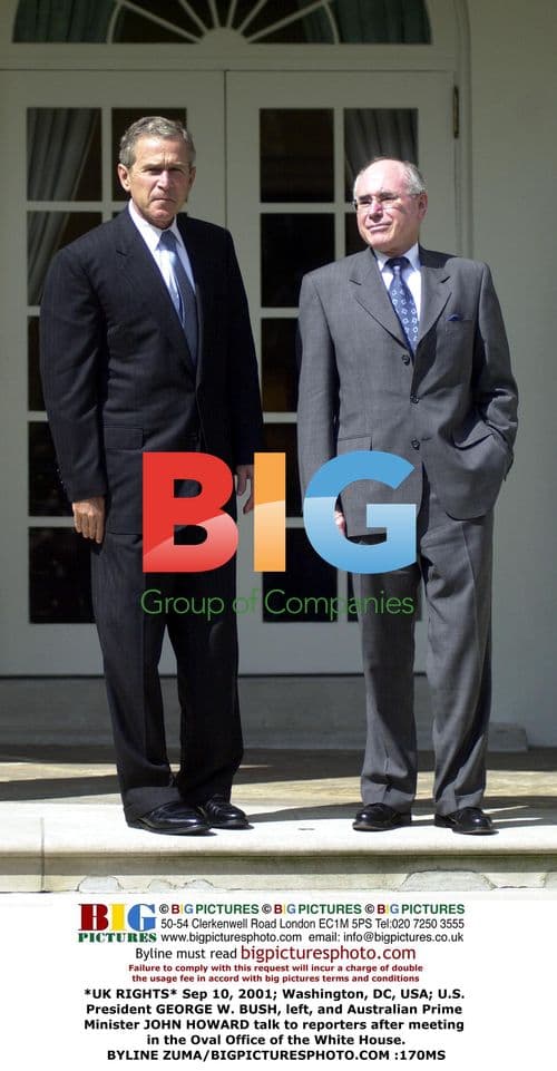 Bush and Howard Oval Office Meeting