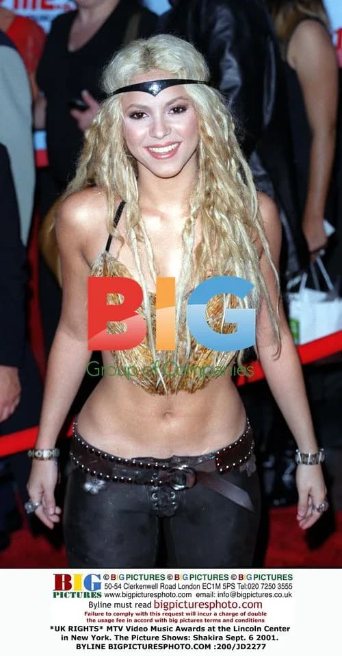 Shakira at 2001 MTV Video Music Awards