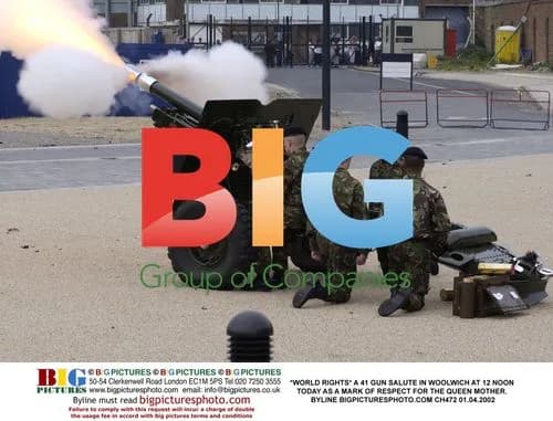 41 Gun Salute for Queen Mother in Woolwich