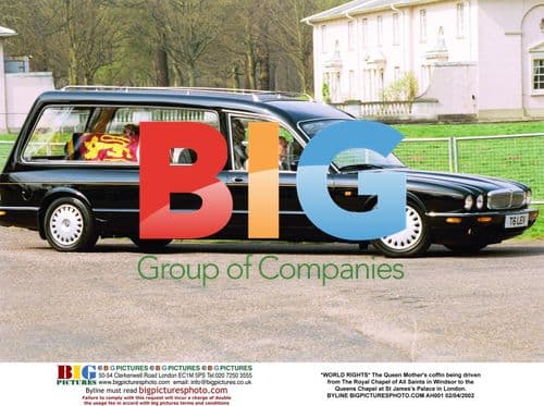 Queen Mother's coffin driven to St James's Palace