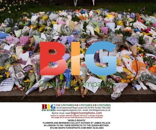 Flowers and Mourners Pay Respects at St James Palace