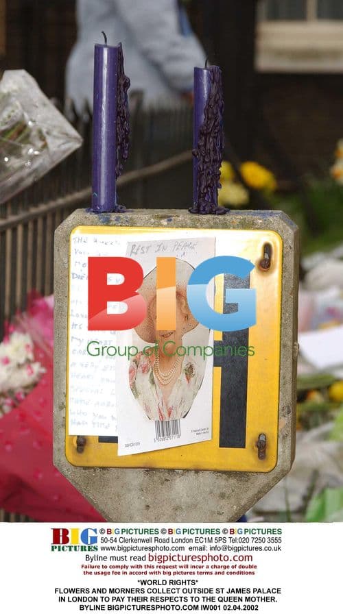 Mourners Gather Outside St James Palace