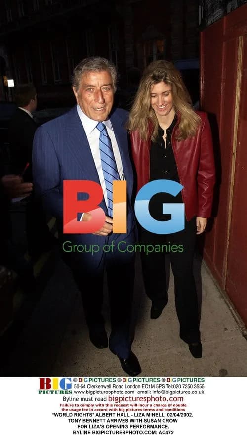 Tony Bennett Arrives for Liza Minelli's Show