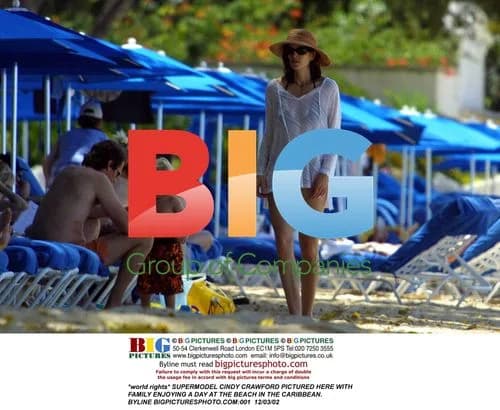 Cindy Crawford Enjoys Caribbean Beach Day