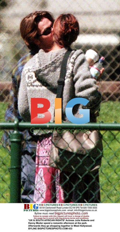 Julia Roberts and Danny Moder's Romantic Afternoon