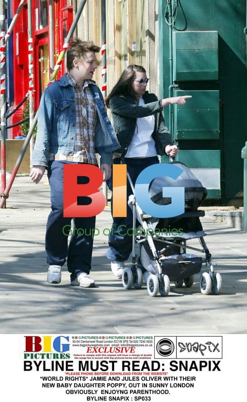 Jamie and Jules Oliver with baby Poppy