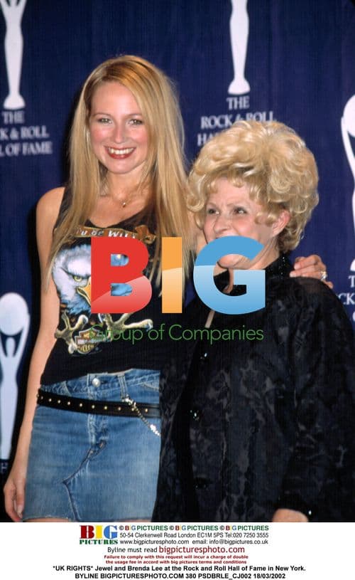 Jewel and Brenda Lee at Rock and Roll Hall of Fame