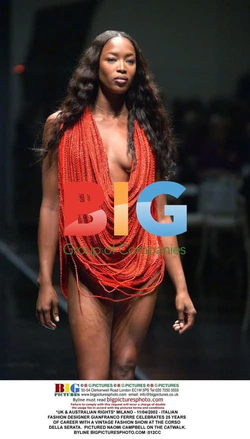 Naomi Campbell in Vintage Fashion Show