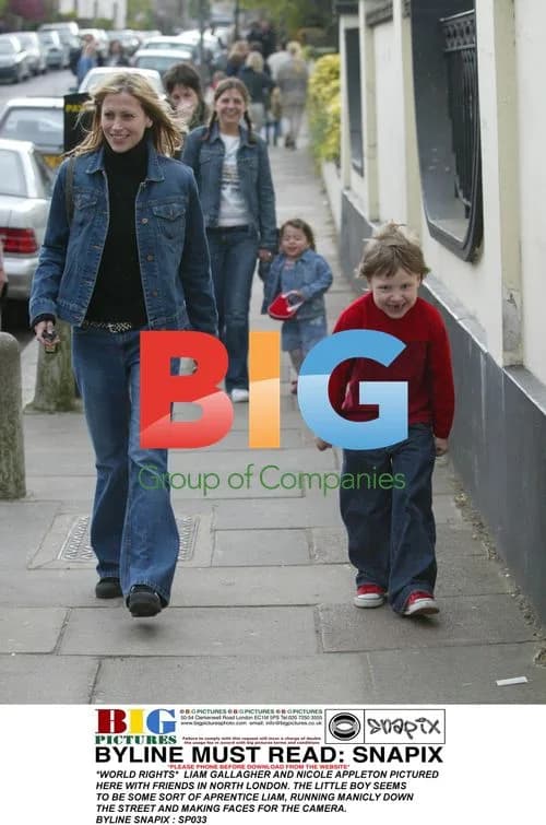 Liam Gallagher and Nicole Appleton with Friends