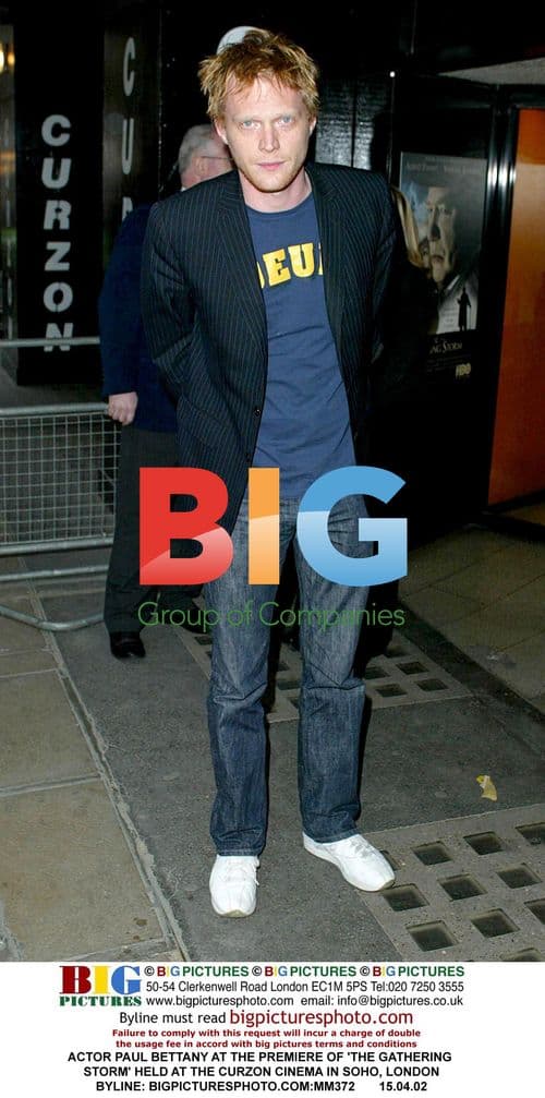 Paul Bettany at 'The Gathering Storm' premiere