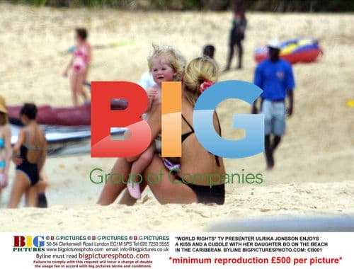 Ulrika Jonsson Enjoys Beach Day with Daughter