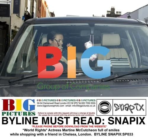 Martine McCutcheon Shopping in London