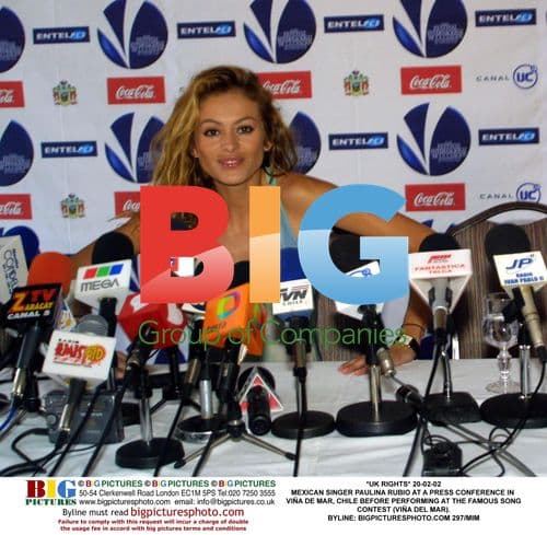 Paulina Rubio at press conference in Chile