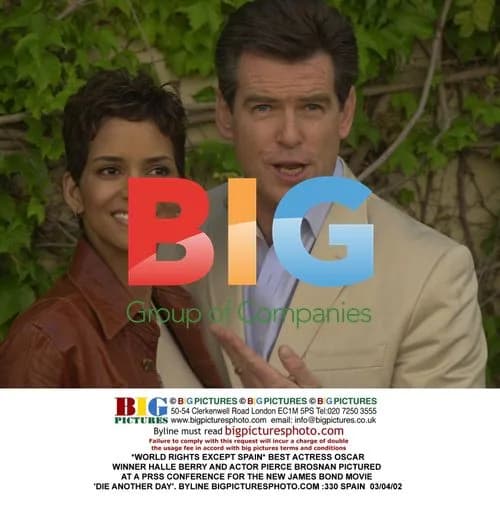 Halle Berry & Pierce Brosnan at James Bond Premiere