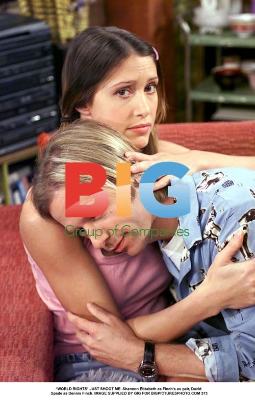 Shannon Elizabeth & David Spade on 'Just Shoot Me'