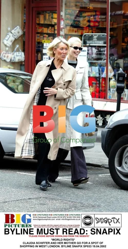 Claudia Schiffer and her mother shopping in London